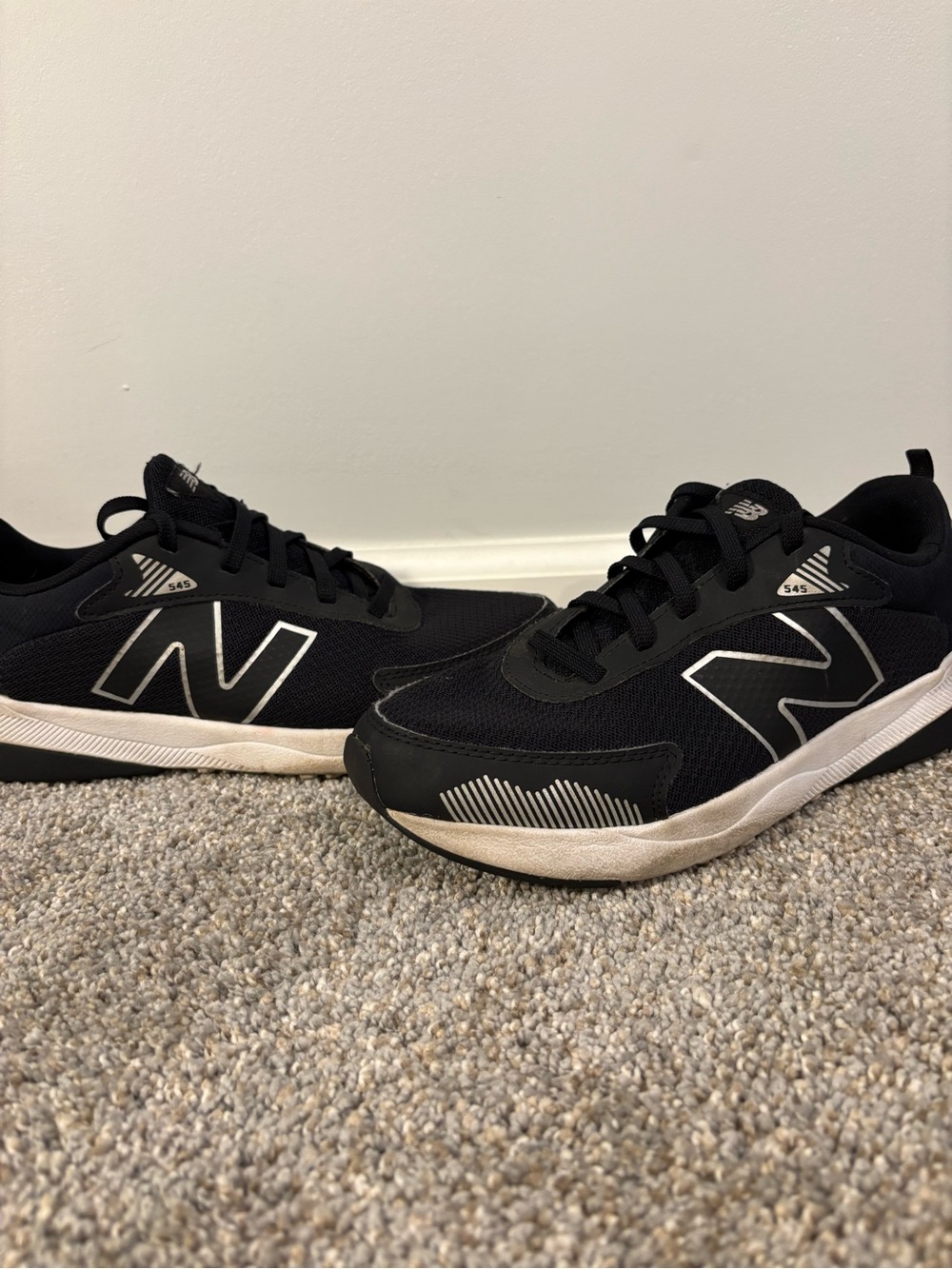New Balance 545 Men’s Athletic Sneaker Lace-Up Low Top Black/White GK545BO1 Sz 7